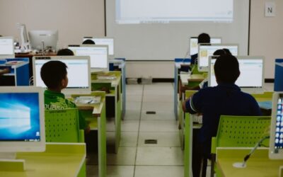 How K-12 Schools Are Using Digital Displays to Solve Everyday Communication Problems